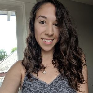 Meet your Posher, Monica